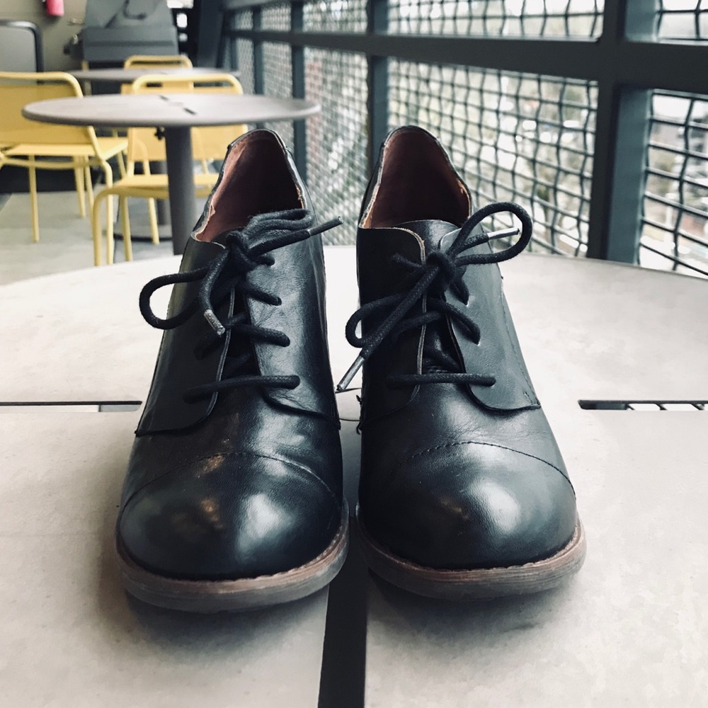 Kork-Ease Black Leather Lace-Up Ankle Boot with Brown Wedge Heel - Picture 4 of 7